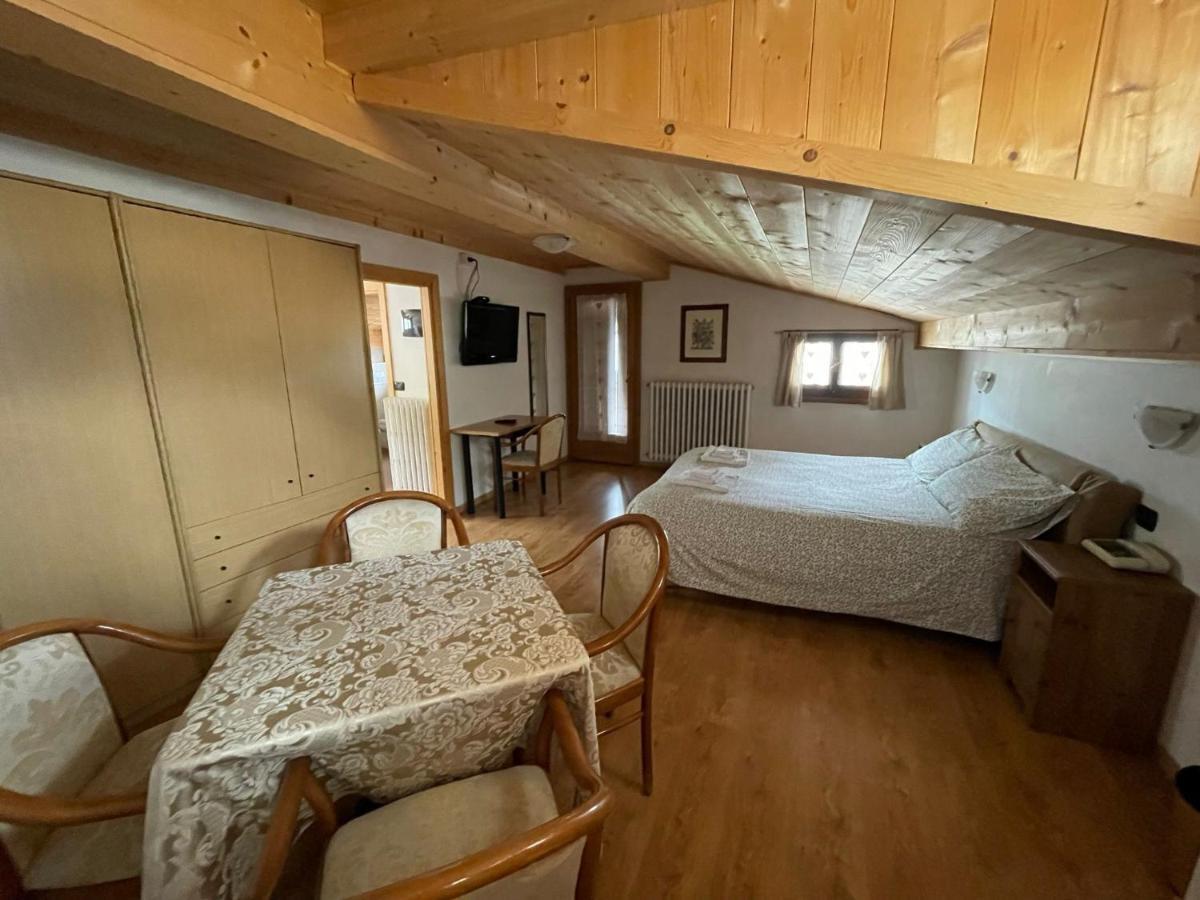 Ambassador Rooms In Bormio, Solo Camera Senza Colazione Екстер'єр фото