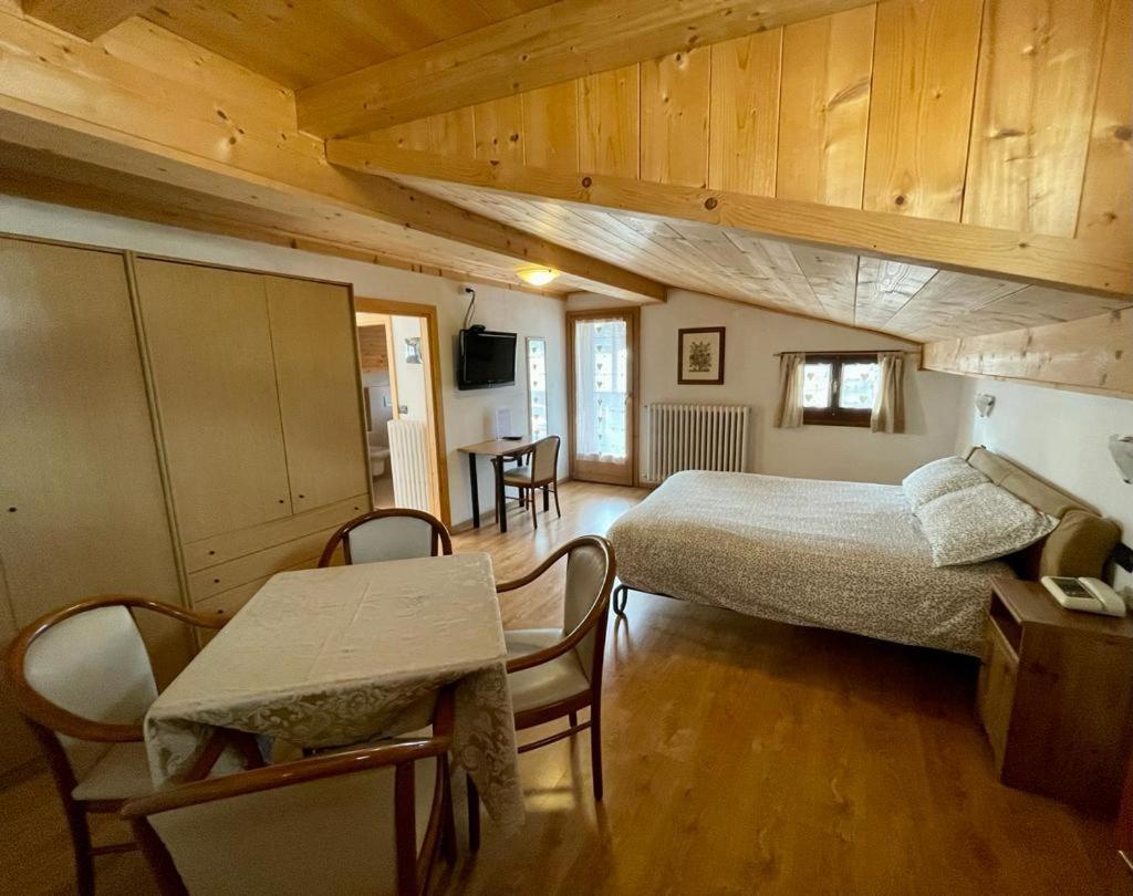 Ambassador Rooms In Bormio, Solo Camera Senza Colazione Екстер'єр фото